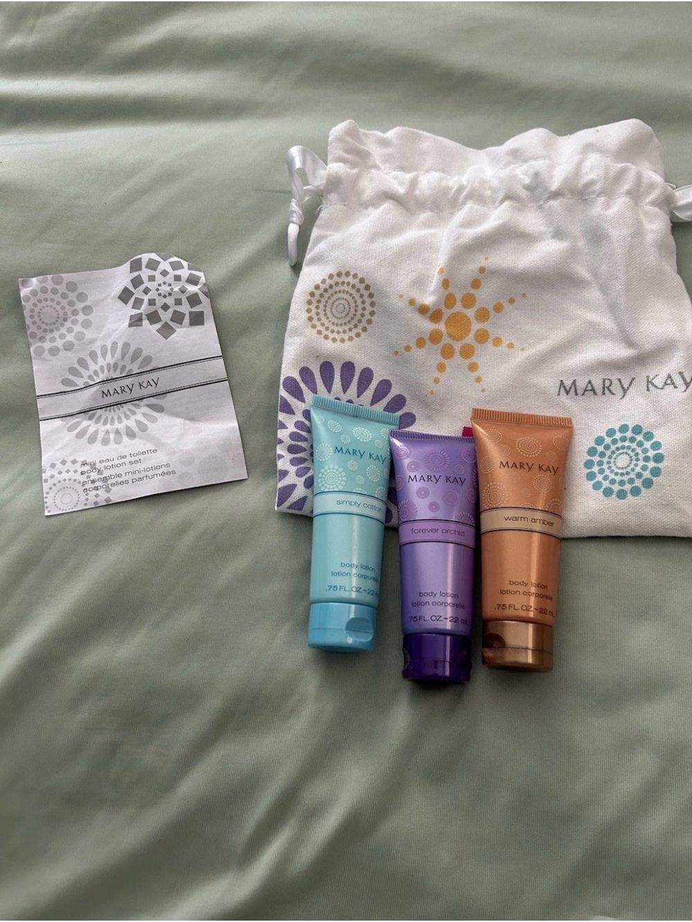 Mary Kay Mini Eau de Toilette Body Lotion Set 3PC with Drawstring Bag